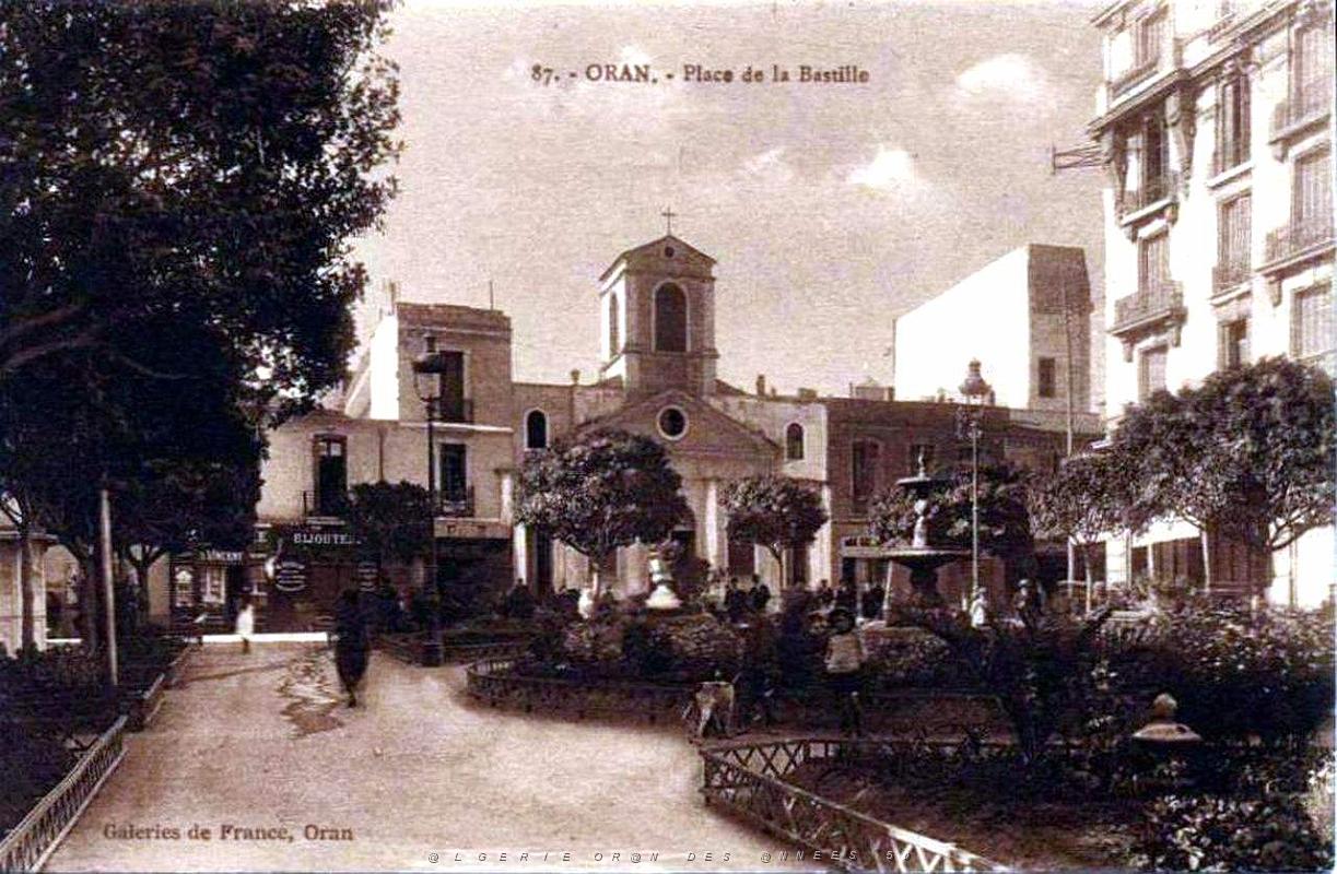 Oran- Place de la Bastille.JPG
